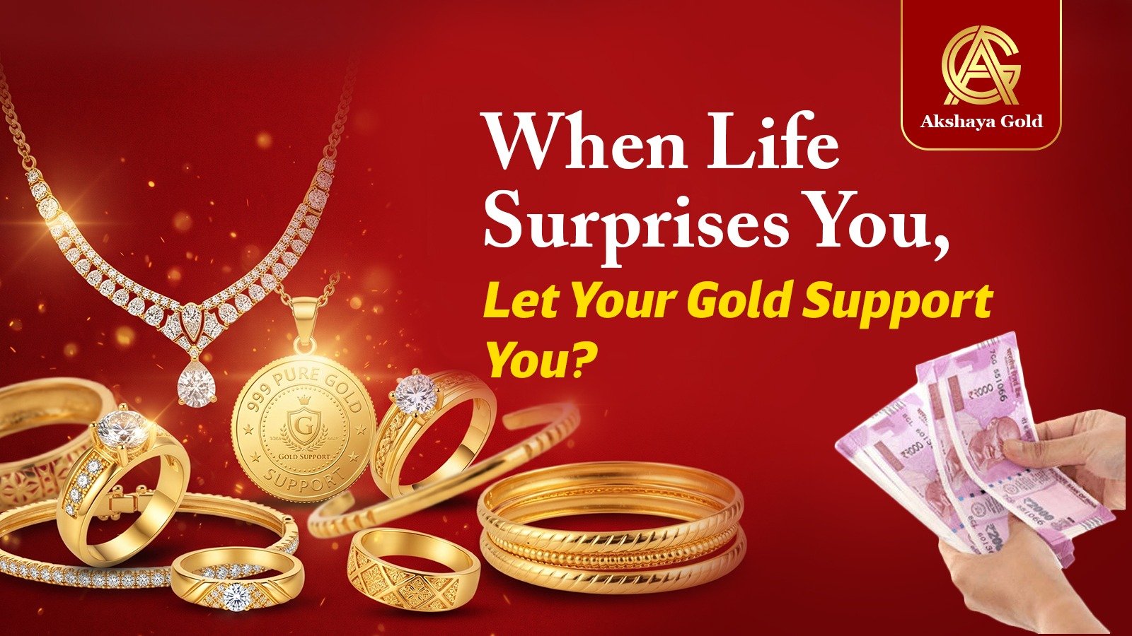 Customer receiving instant cash for gold after valuation in Bangalore.